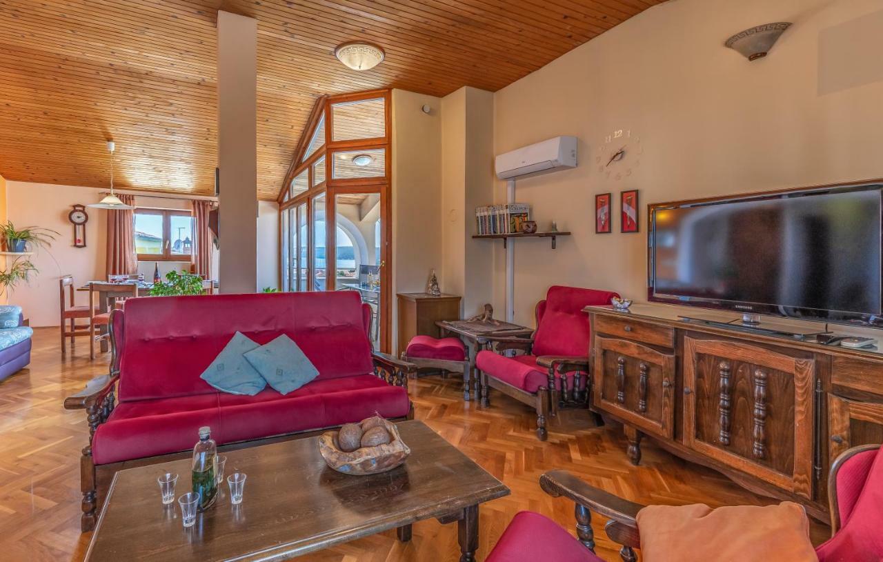 Apartment Lorencin Milka Medulin Eksteriør bilde